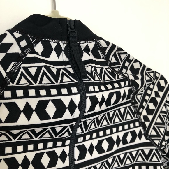 J Crew Geometric Print Rash Guard - Picture 4 of 5